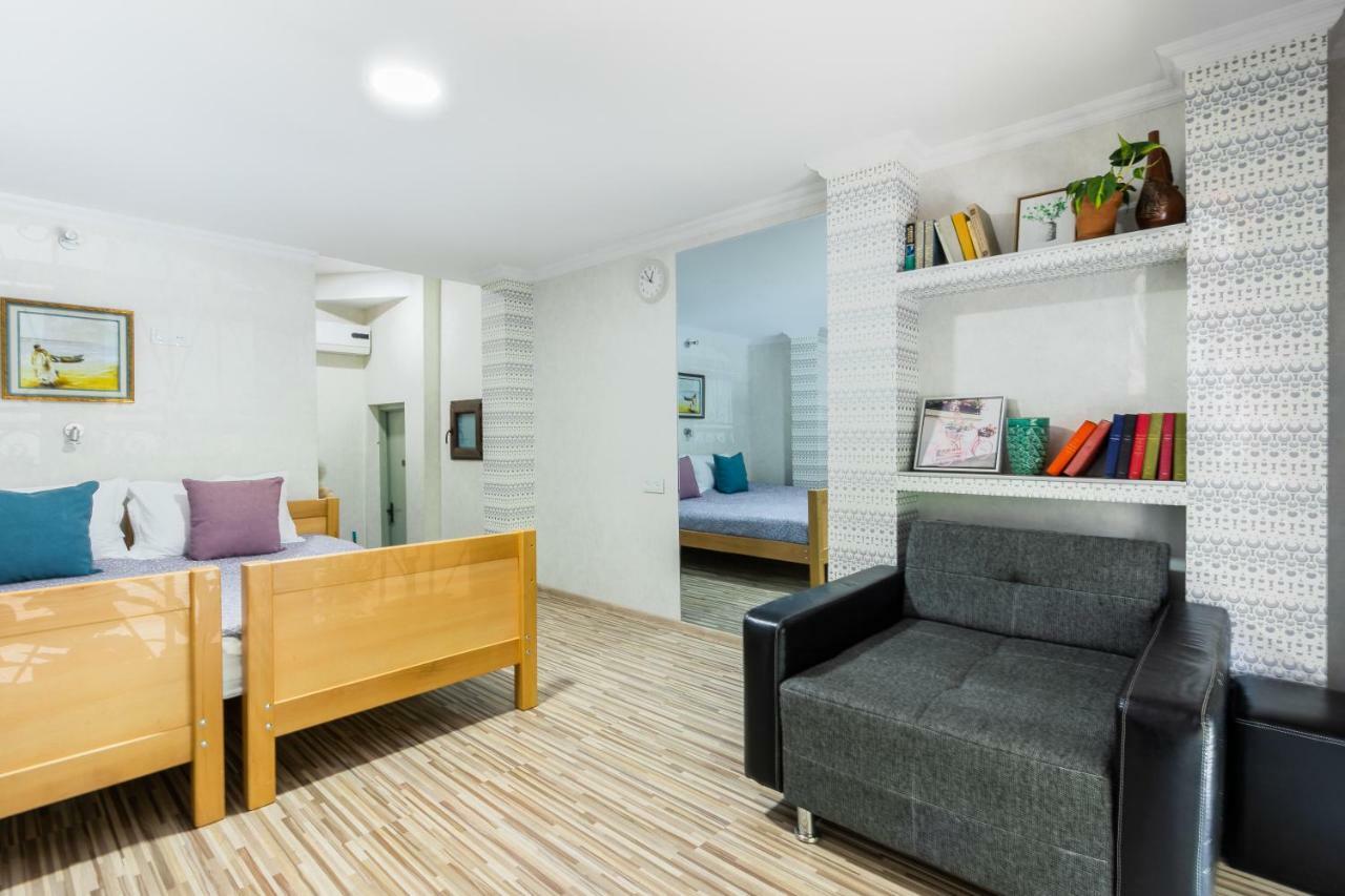 Hb Apartments Akhvelediani II Tbilisi Buitenkant foto