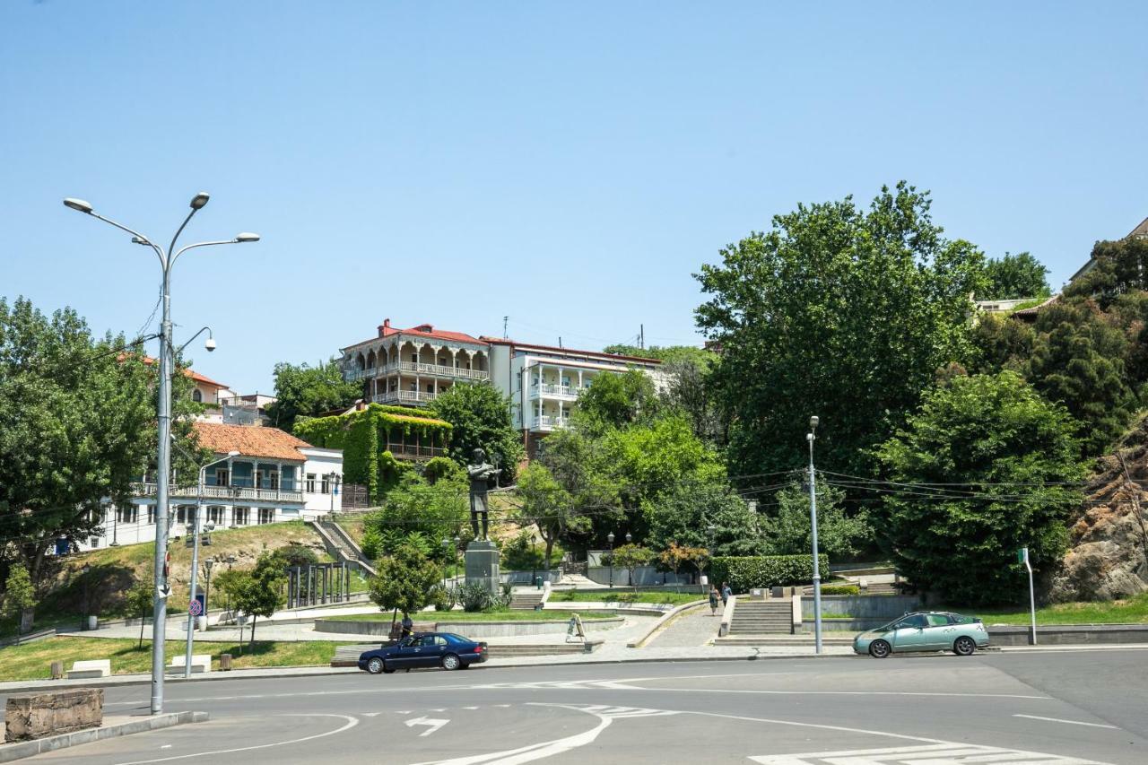 Hb Apartments Akhvelediani II Tbilisi Buitenkant foto