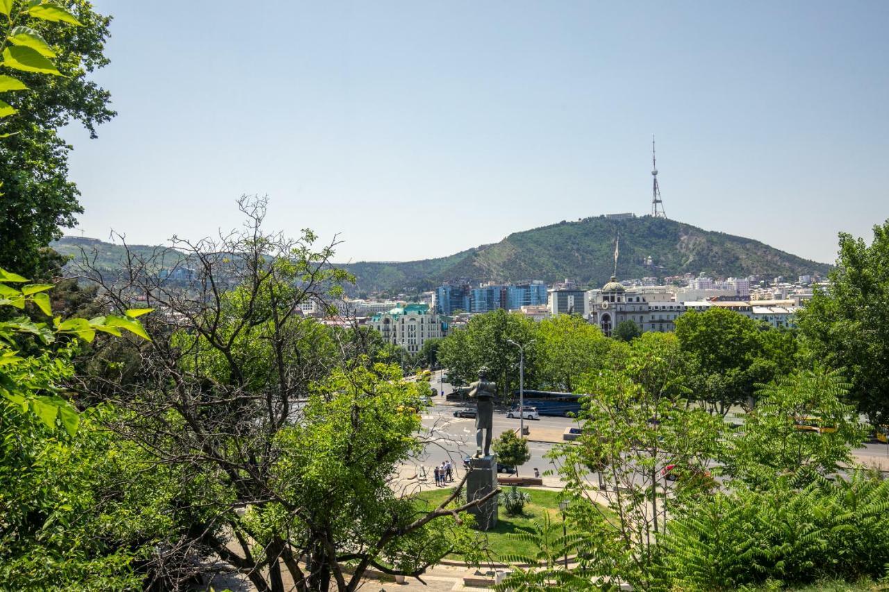 Hb Apartments Akhvelediani II Tbilisi Buitenkant foto